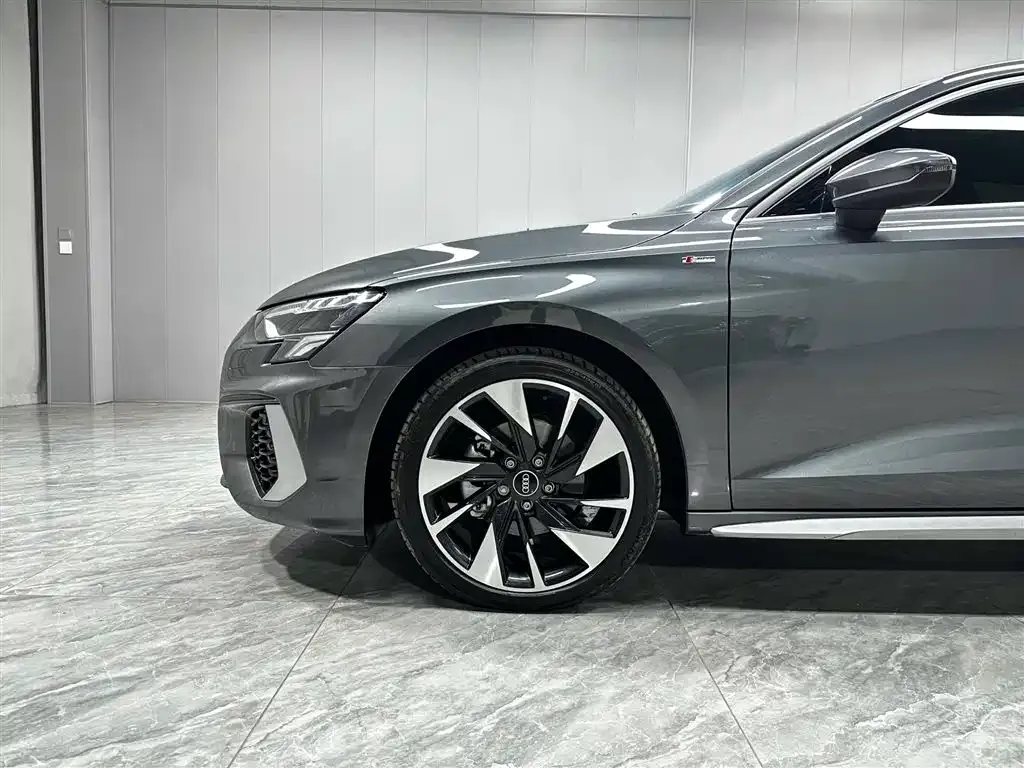 Audi A3 — фото 2