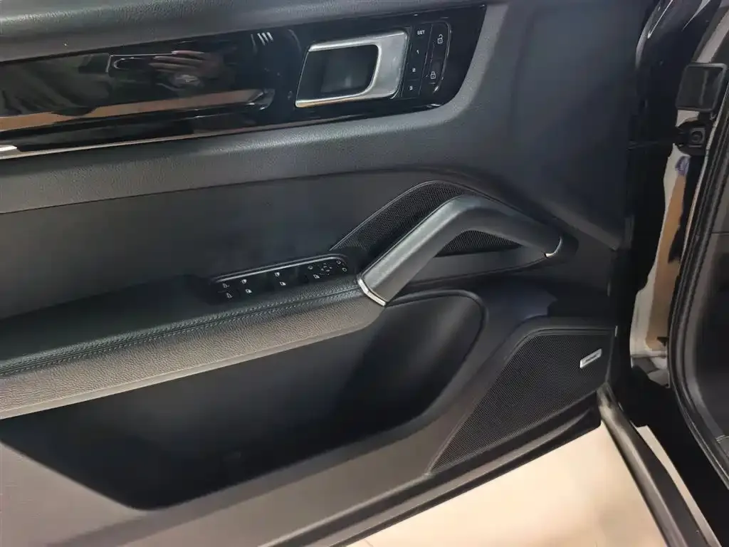 Porsche Cayenne 2021 из CN, фото 10
