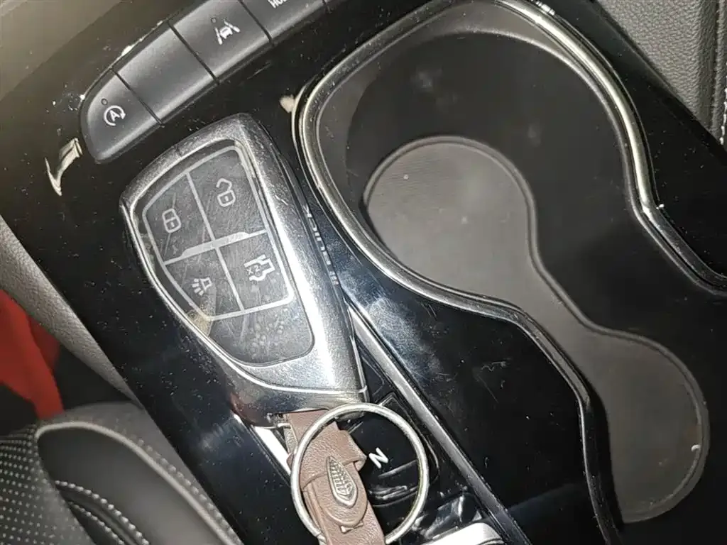 Buick Envision Plus — фото 7
