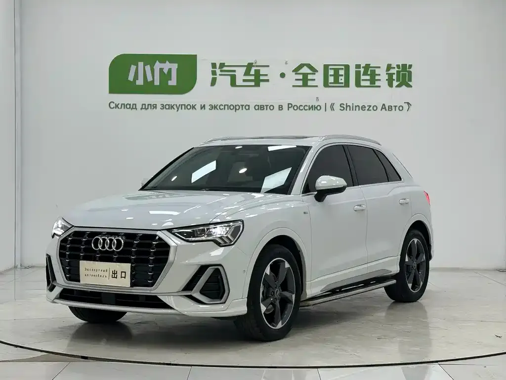 Audi Q3 — фото 1