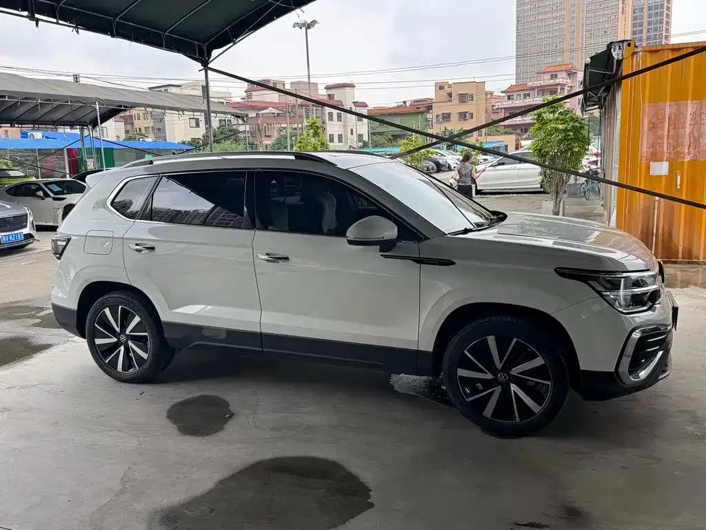 Volkswagen Tharu — фото 10
