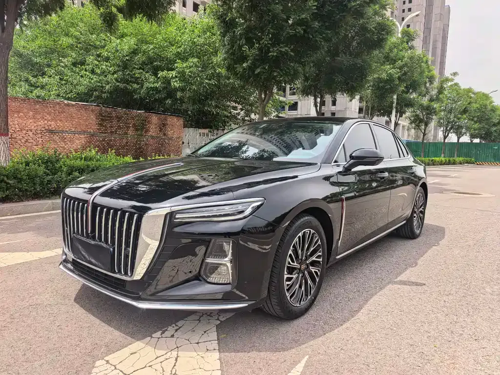 Hongqi H5 — фото 1