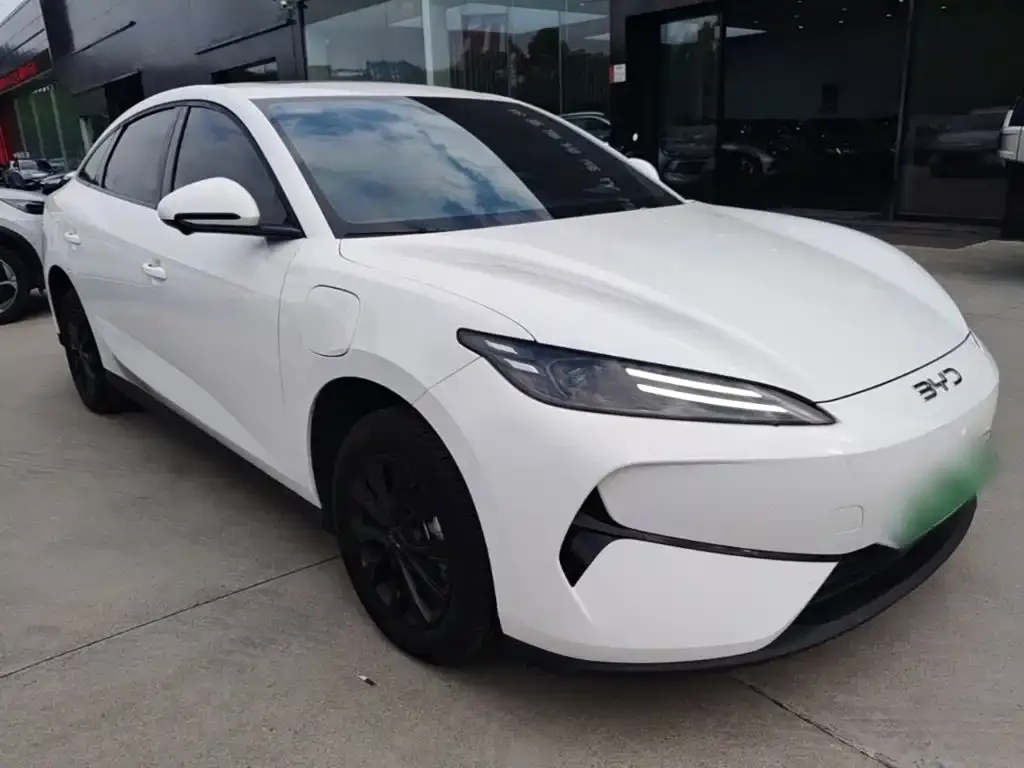 BYD e7 2025 из CN, фото 3
