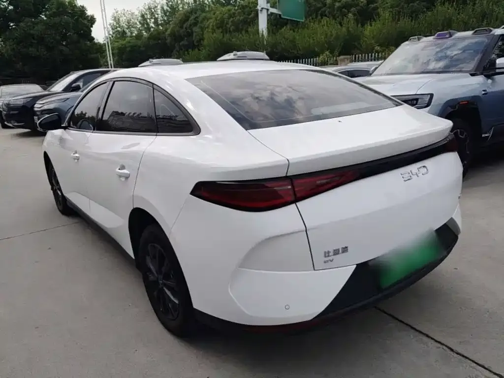 BYD e7 2025 из CN, фото 7