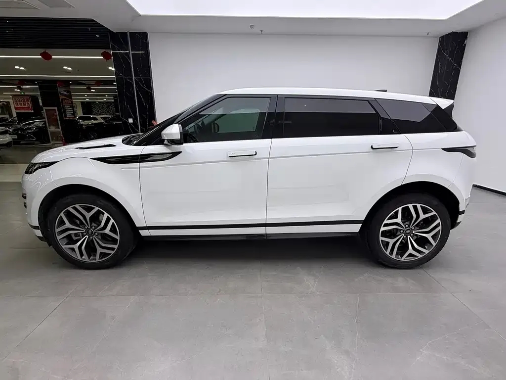 Land Rover Evoque — фото 10