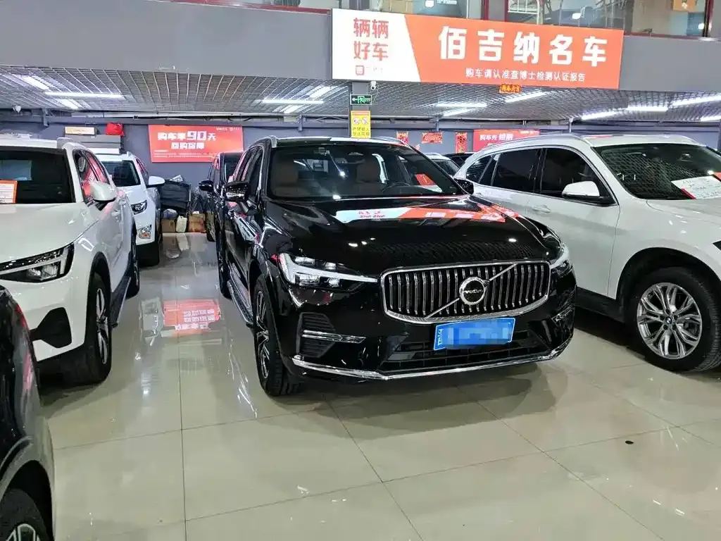 Volvo XC60 — фото 4