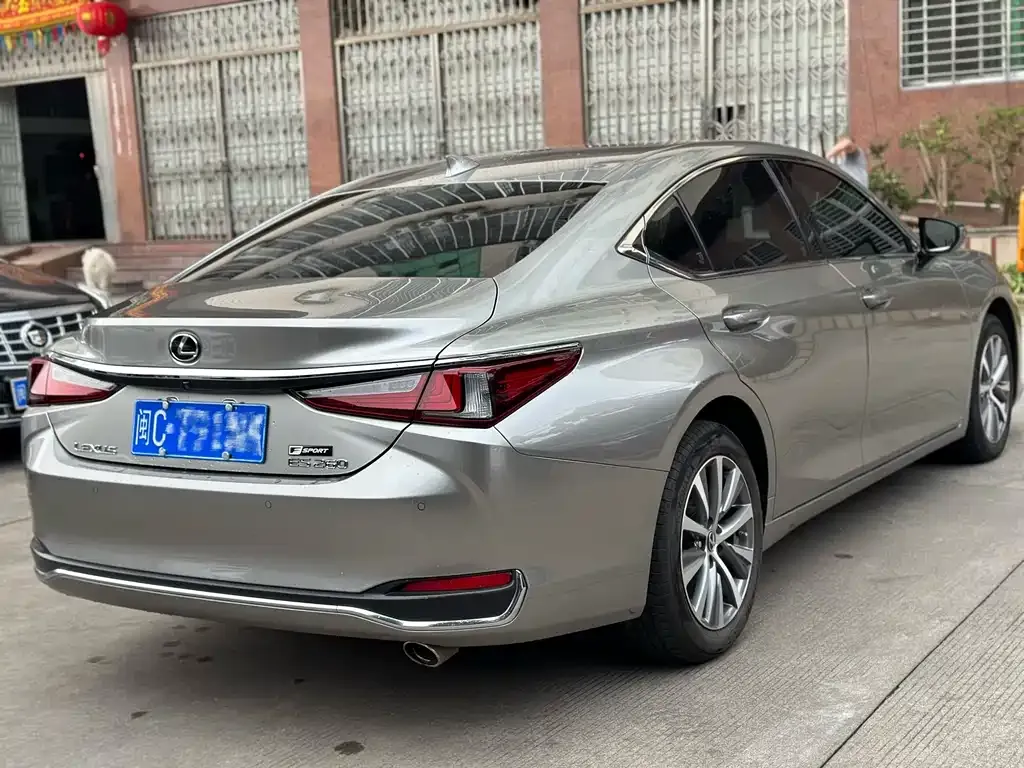 Lexus ES 2021 из CN, фото 4
