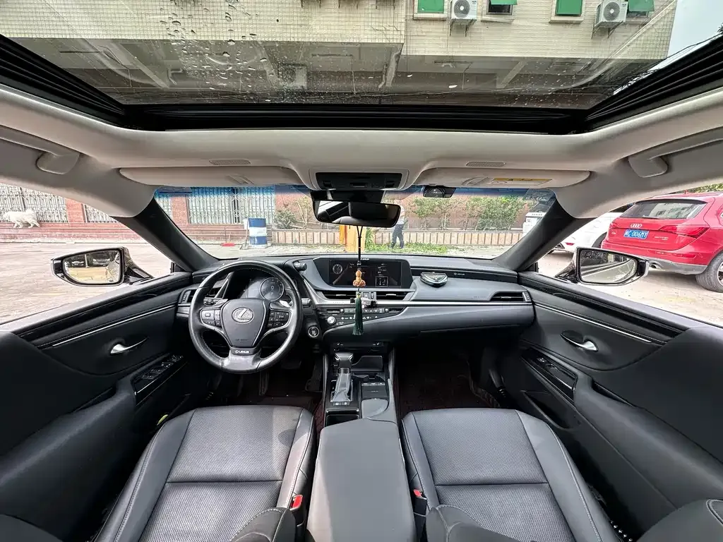 Lexus ES 2021 из CN, фото 6