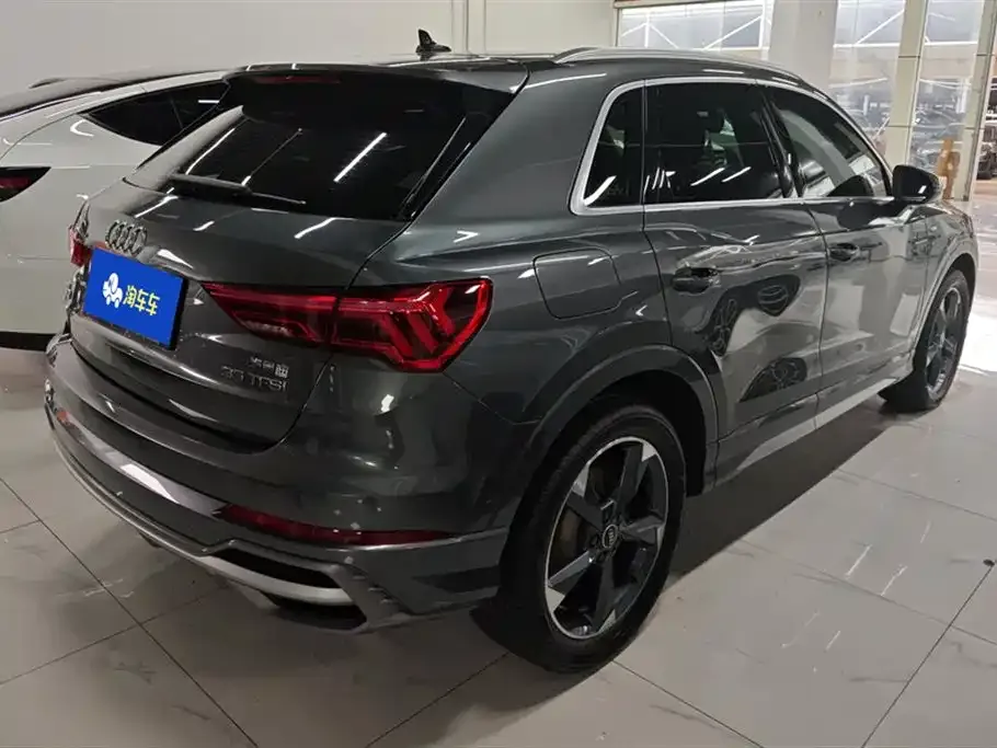 Audi Q3 — фото 5