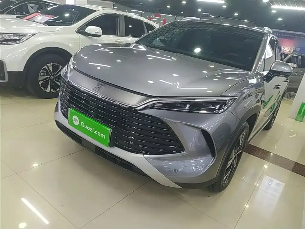 BYD L DM-i — фото 10
