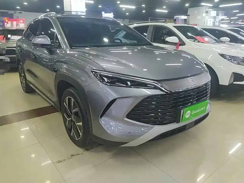 BYD L DM-i — фото 3