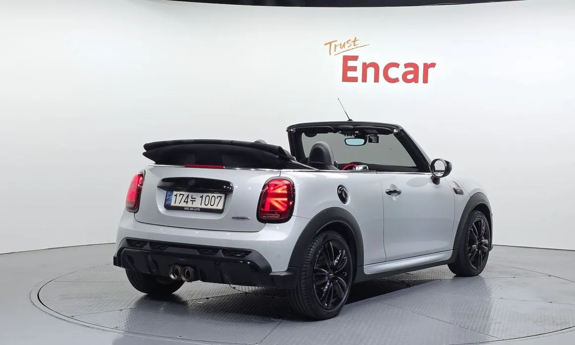 Mini Cooper Convertible 2022 из KR, фото 7