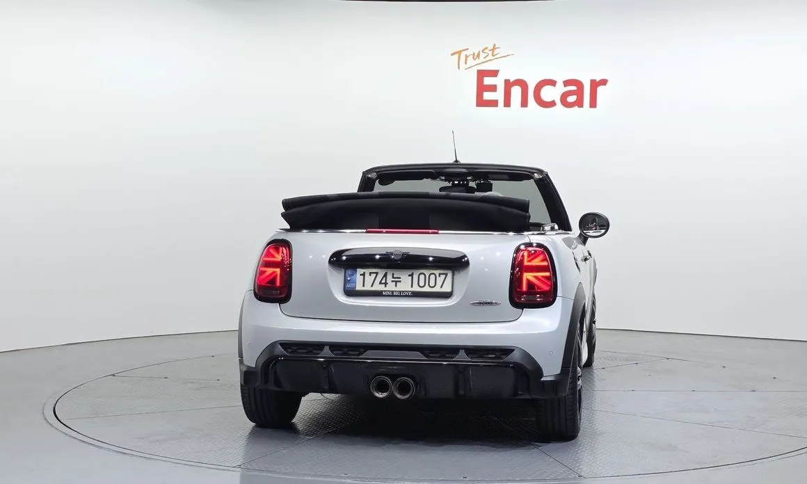Mini Cooper Convertible 2022 из KR, фото 2