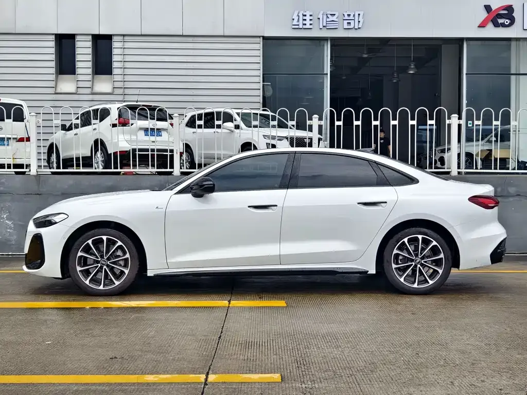 Audi A5L 2025 из CN, фото 4