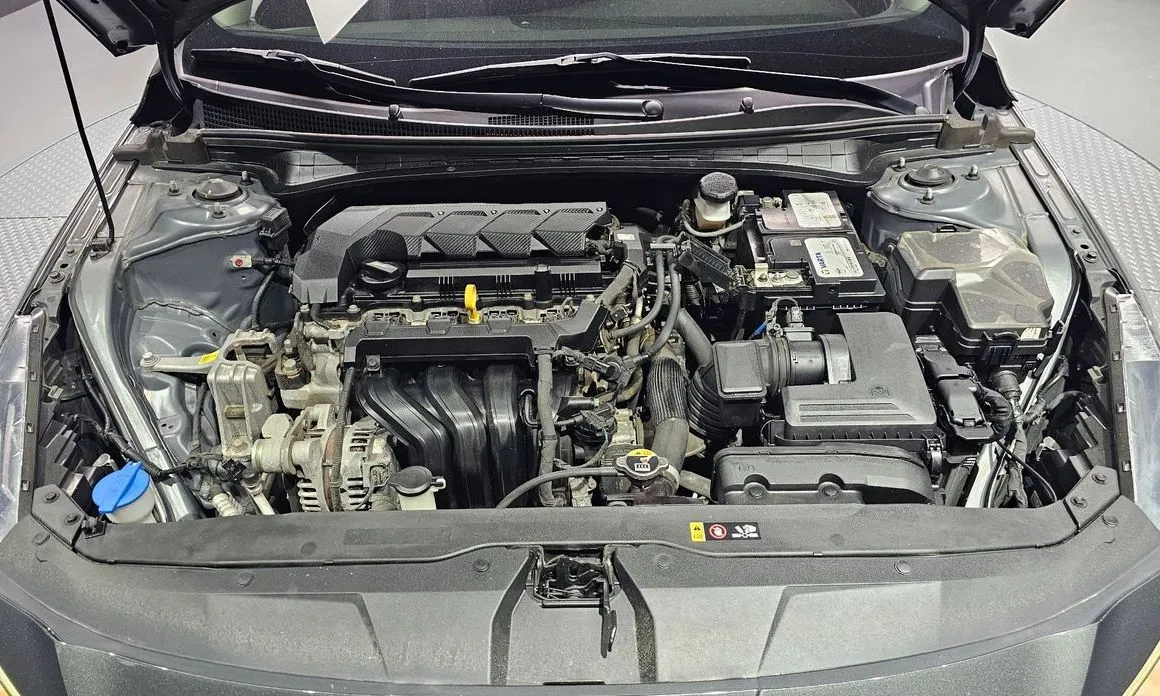 Hyundai AVANTE 2021 из KR, фото 10