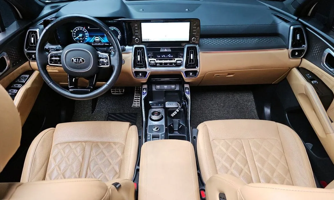 Kia Sorento — фото 10
