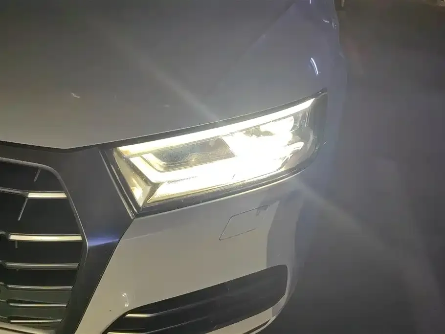 Audi Q5L 2021 из CN, фото 6