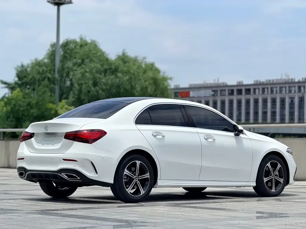Mercedes-Benz A-Class — фото 2