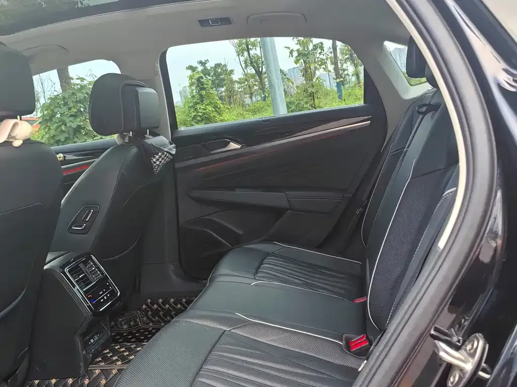 Volkswagen Passat — фото 2