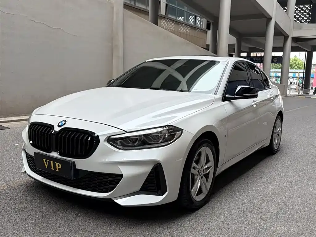 BMW 1 Series — фото 1