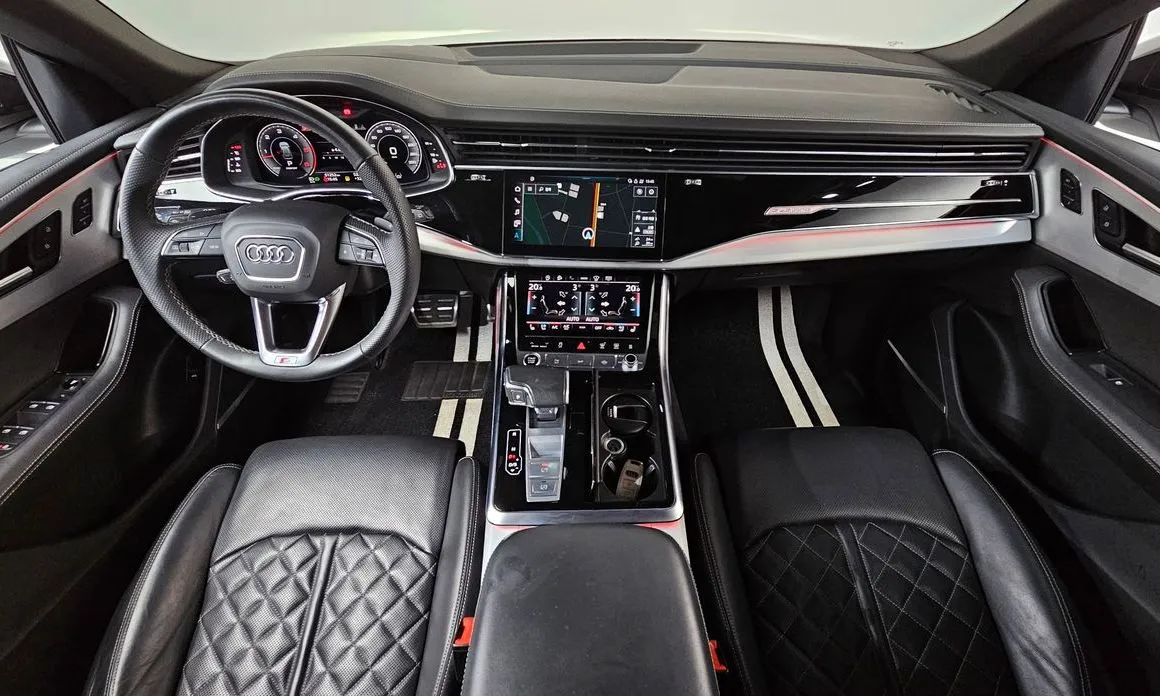 Audi Q8 2023 из KR, фото 9
