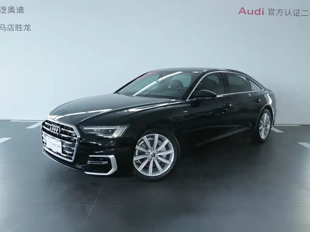Audi A6L — фото 1