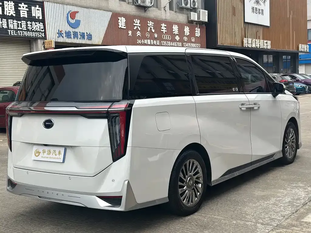 GAC Motor Trumpchi M8 — фото 9