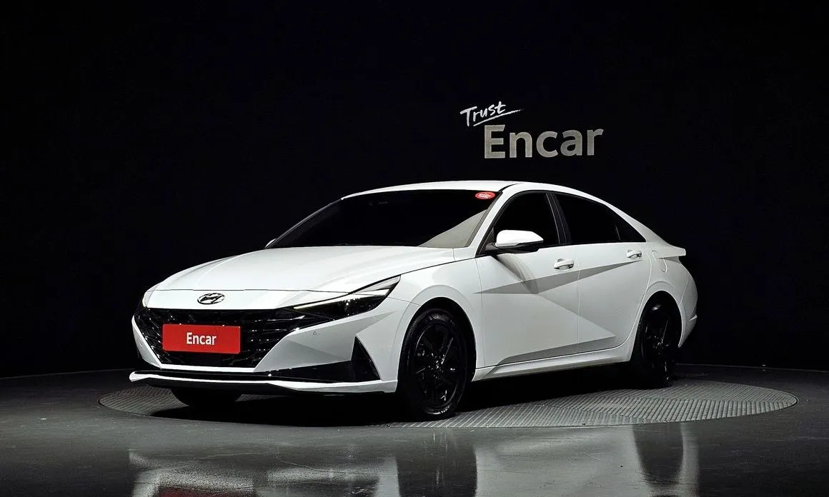Hyundai AVANTE 2023 из KR, фото 1
