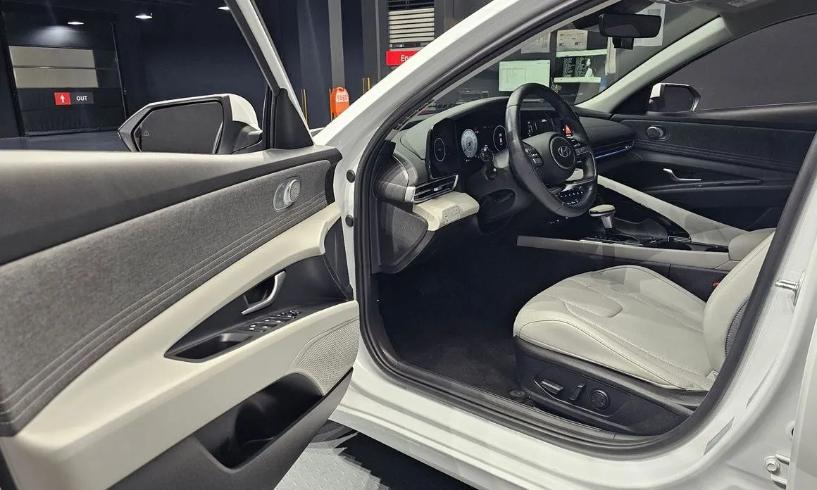 Hyundai AVANTE 2023 из KR, фото 6