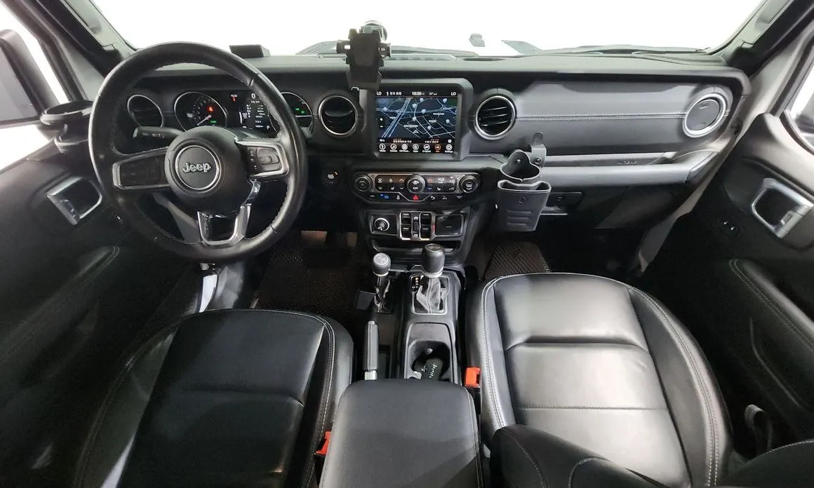 Jeep Wrangler 2021 из KR, фото 7