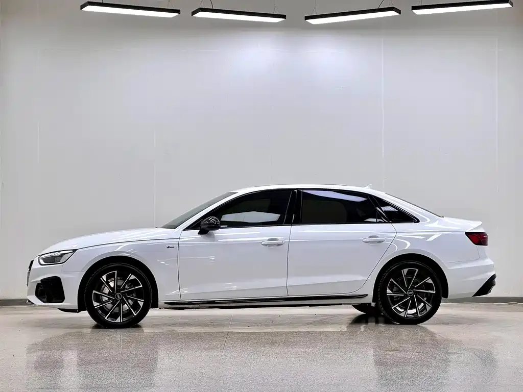 Audi A4L — фото 6