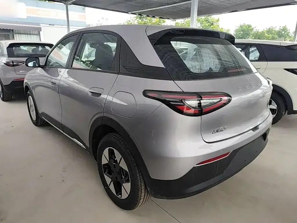 Geely Starburst — фото 6