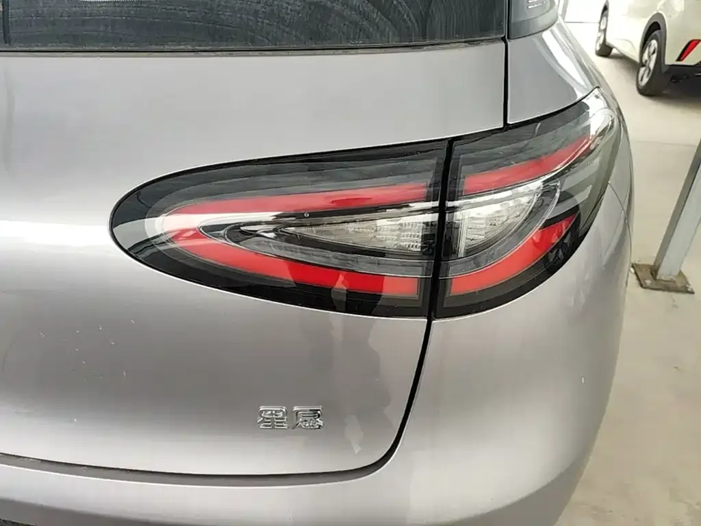 Geely Starburst — фото 7