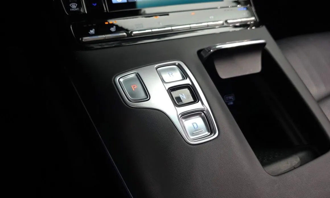 Hyundai Grandeur 2022 из KR, фото 2