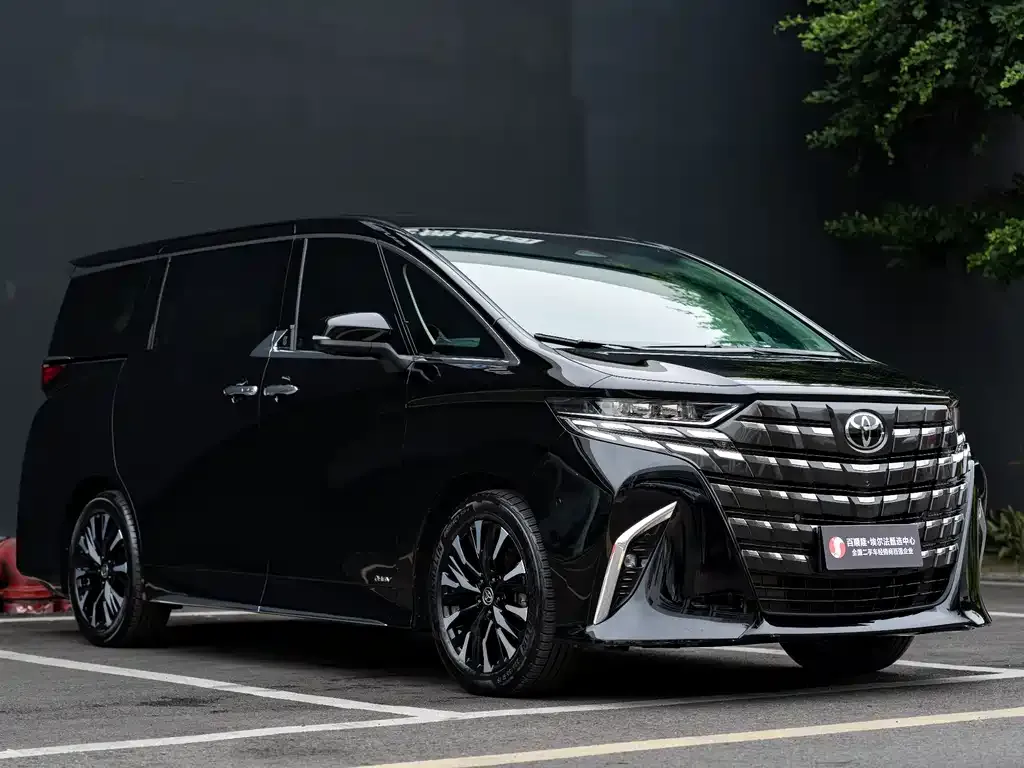 Toyota Alphard — фото 7
