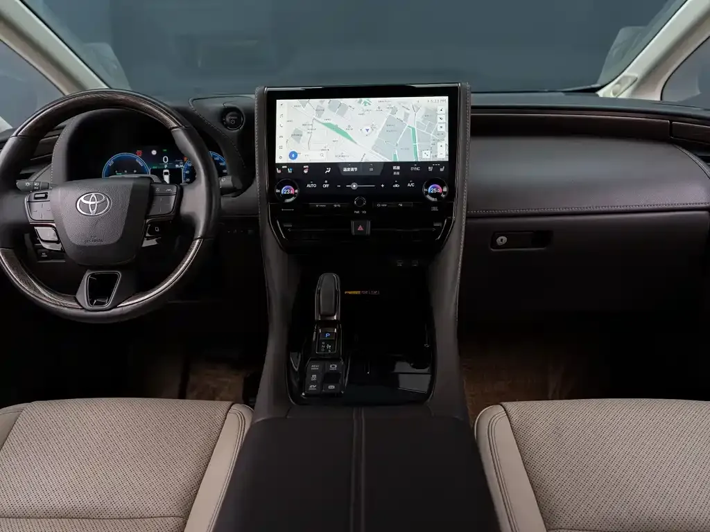 Toyota Alphard — фото 4