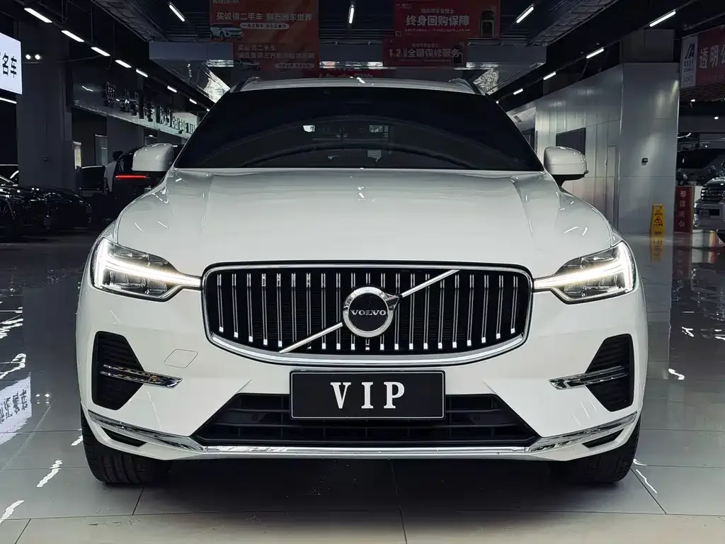 Volvo XC60 — фото 6
