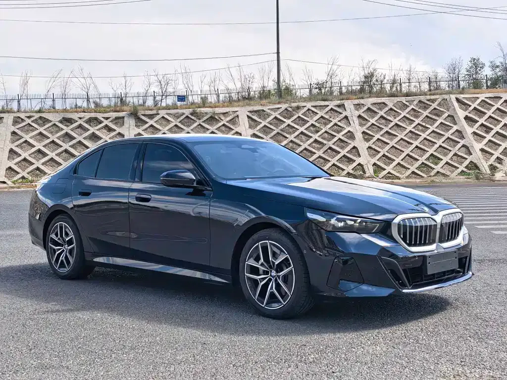 BMW 5 Series (Import) — фото 3