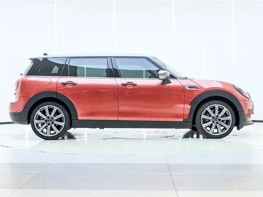 MINI Clubman — фото 6