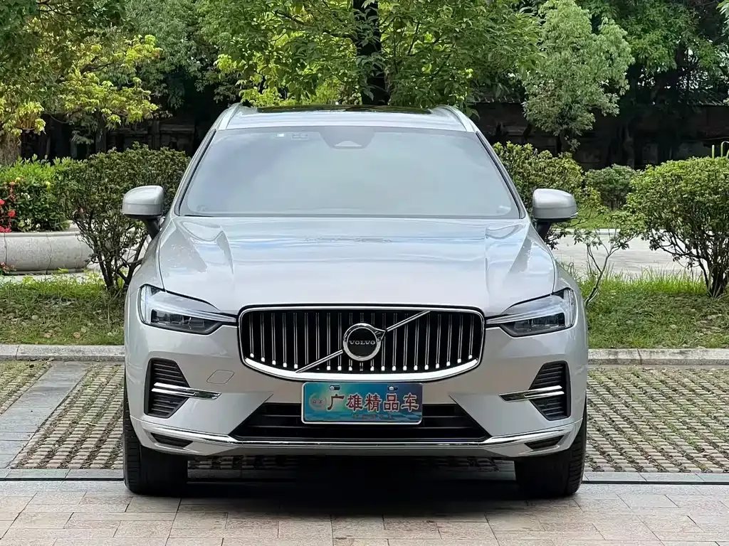 Volvo XC60 — фото 4