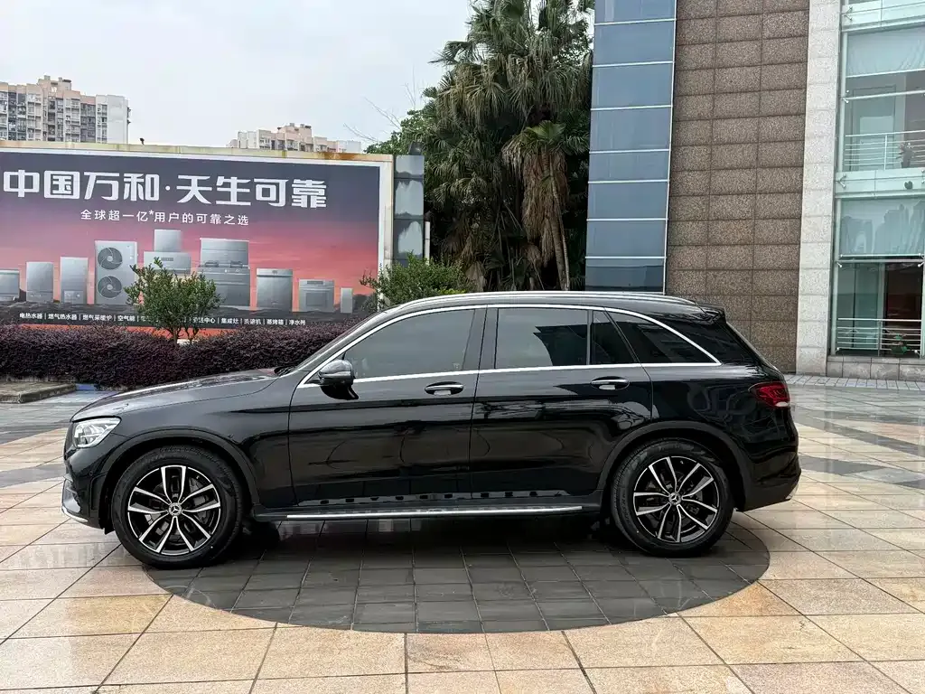 Mercedes-Benz GLC — фото 9