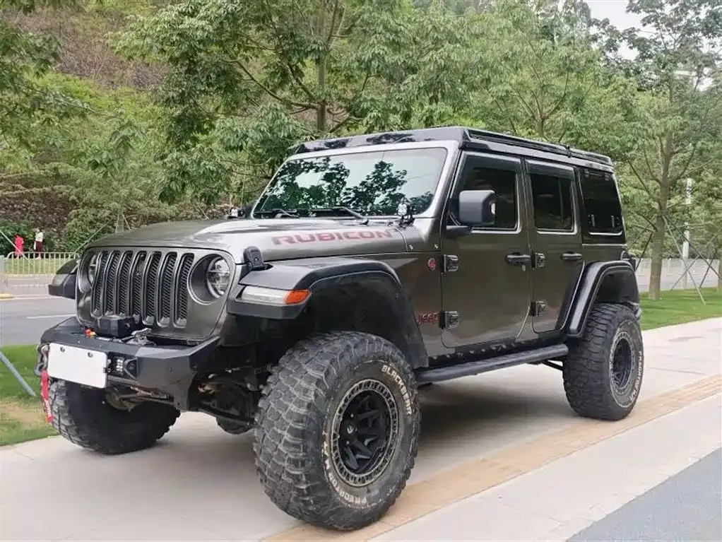 Jeep Wrangler — фото 1