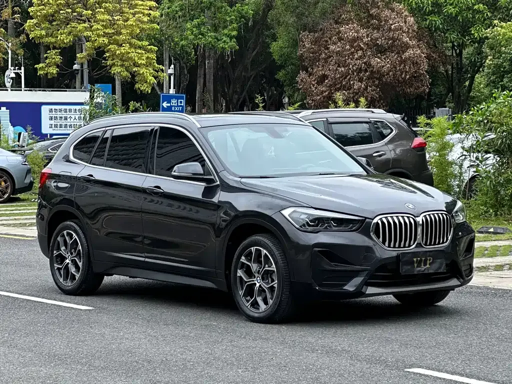 BMW X1 — фото 3