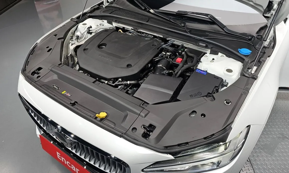 Volvo S90 2024 из KR, фото 8