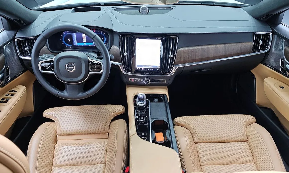 Volvo S90 2024 из KR, фото 9