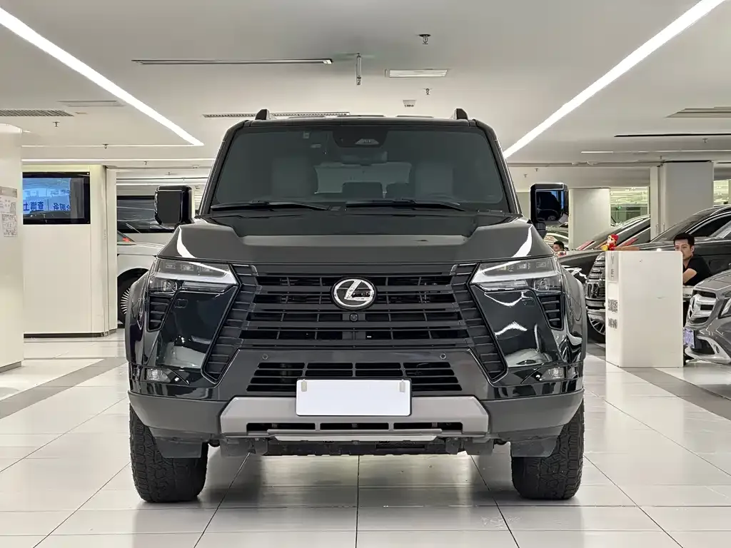 Lexus GX 2025 из CN, фото 2