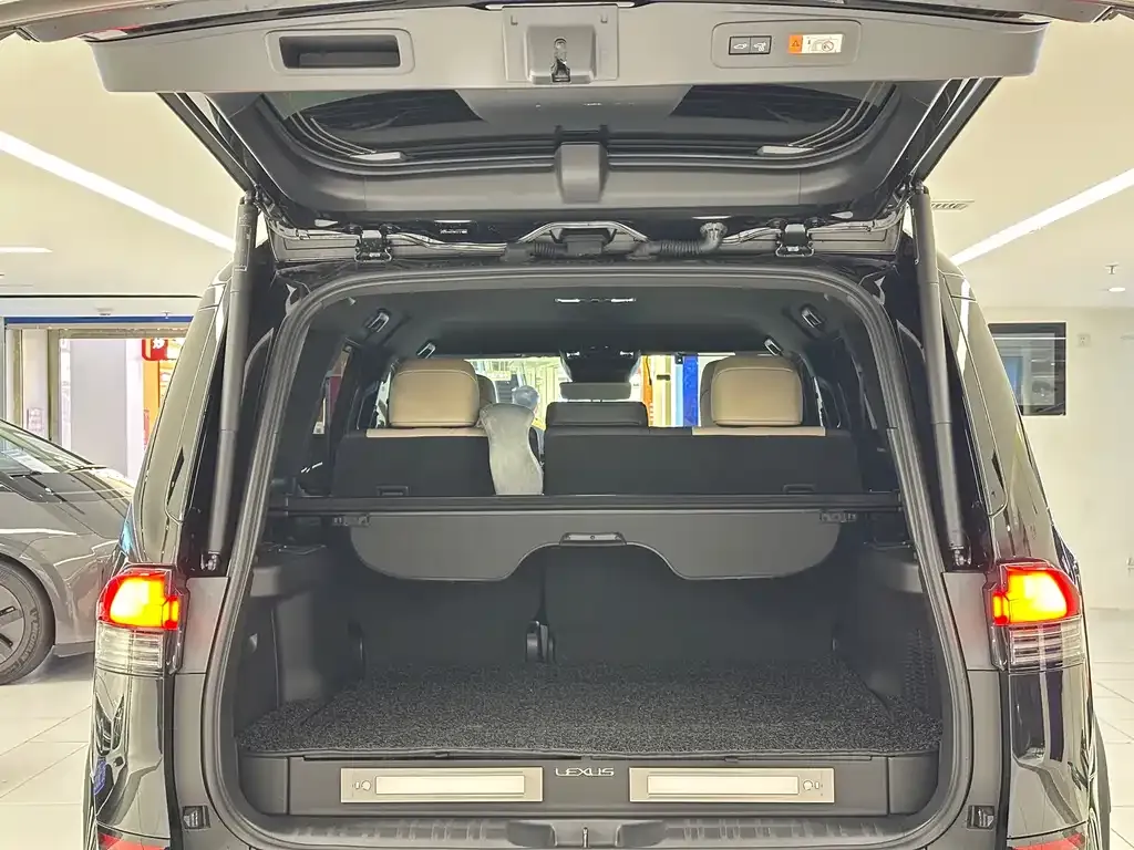 Lexus GX 2025 из CN, фото 10