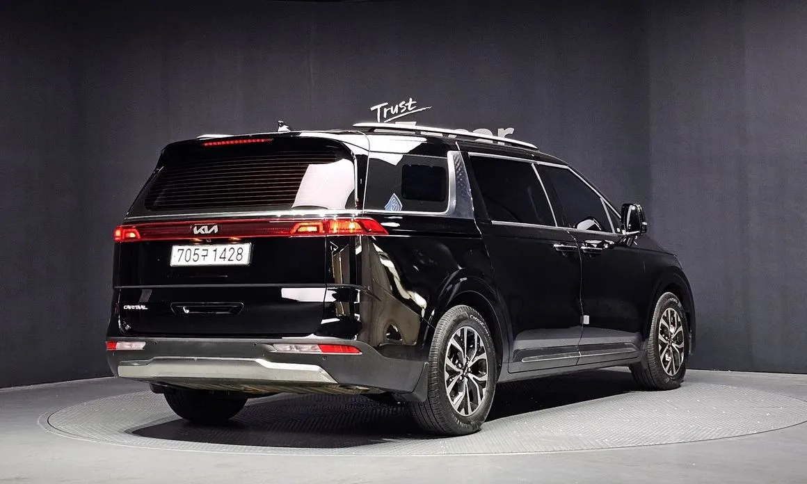 Kia Carnival 2023 из KR, фото 2