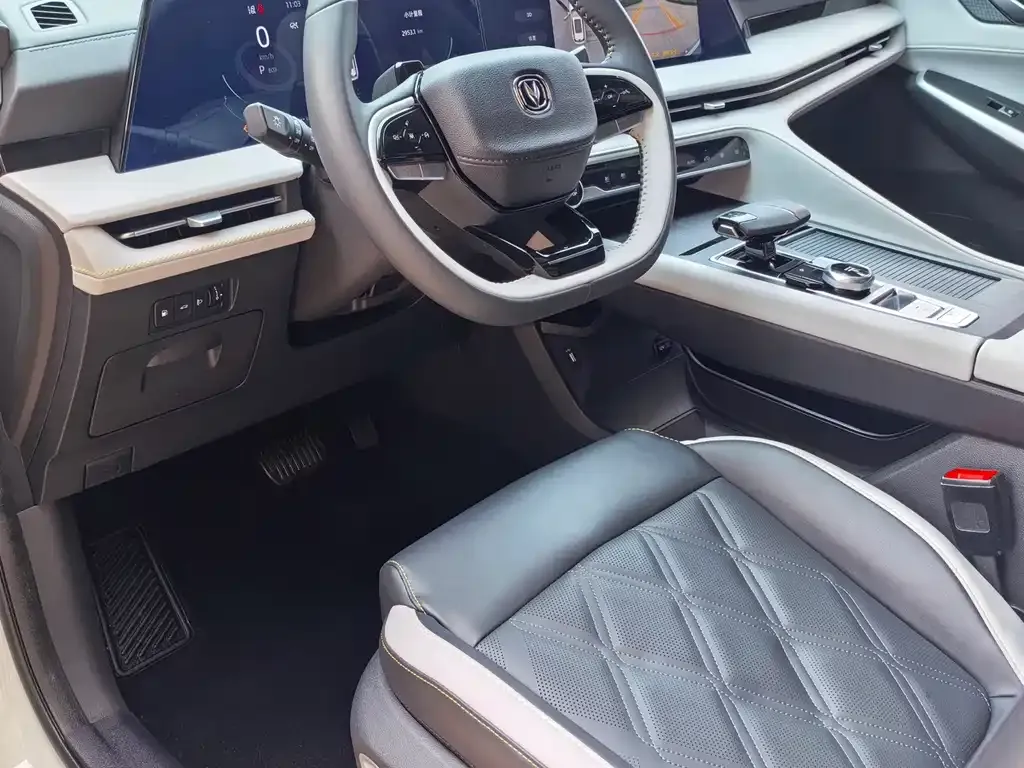 Changan CS75PLUS — фото 10