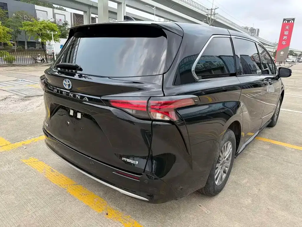 Toyota Sienna 2023 из CN, фото 9